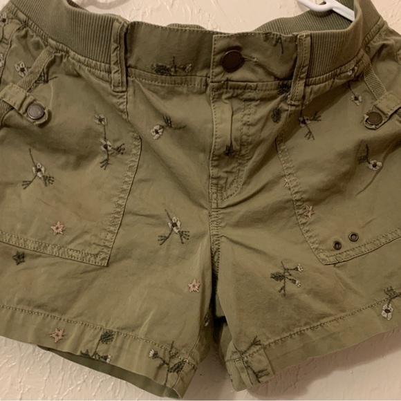 Women's Sonoma Goods For Life® Ultra Comfortwaist Utility Shorts Size 10 - Picture 3 of 3